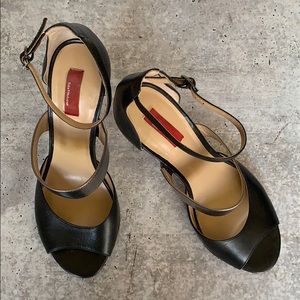 Saks Fifth Avenue leather 4 inch heels with ankle strap size 9 black pewter